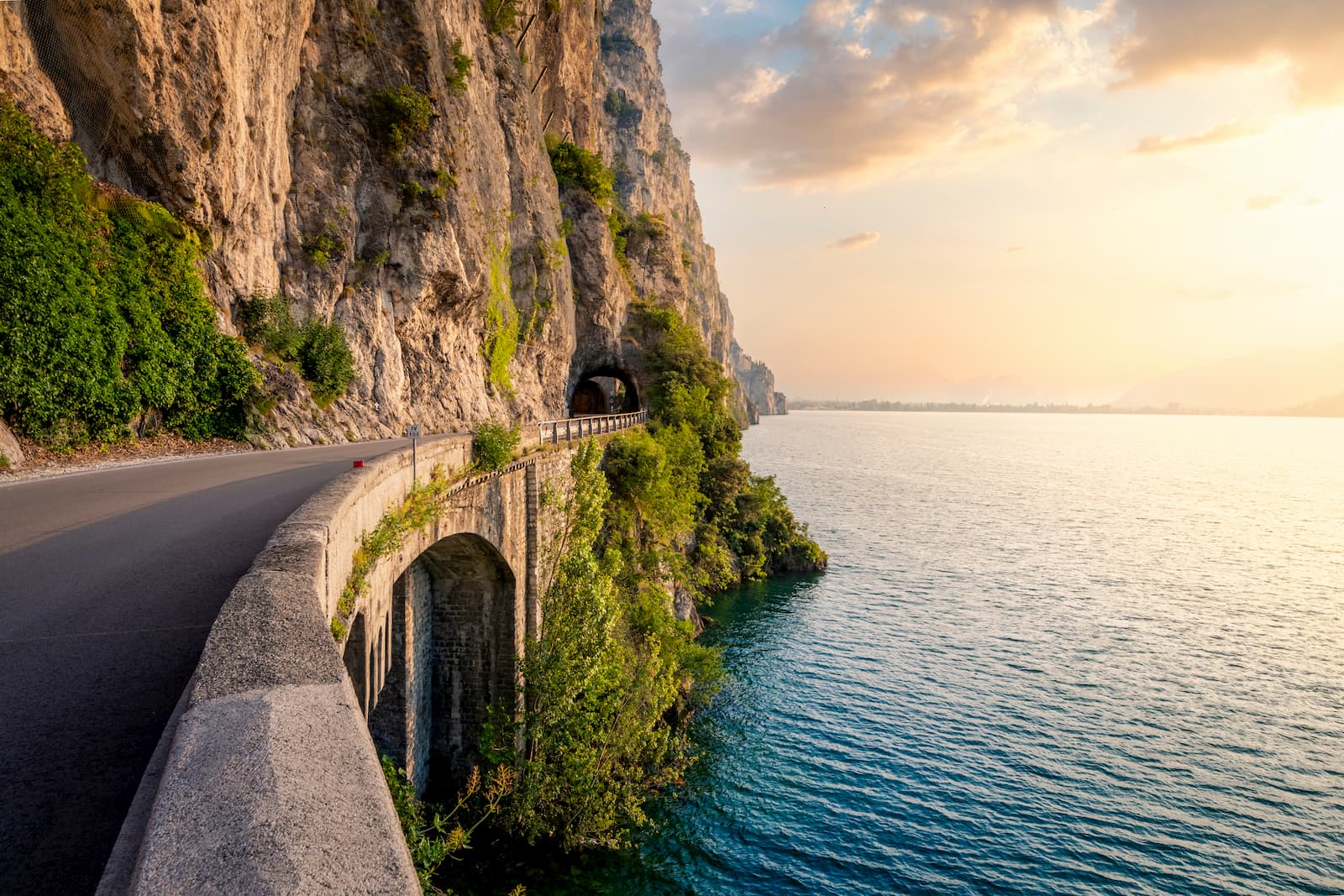 Malcesine Taxi Strada al Lago di Garda